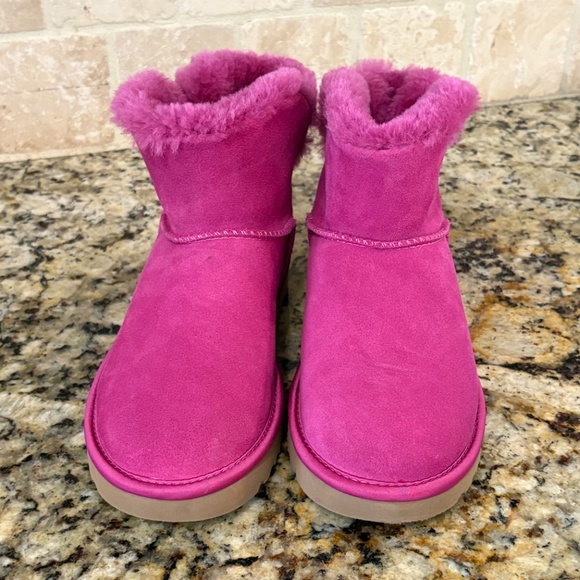 NWOT Uggs Hot pink size 7 Women - Picture 7 of 7